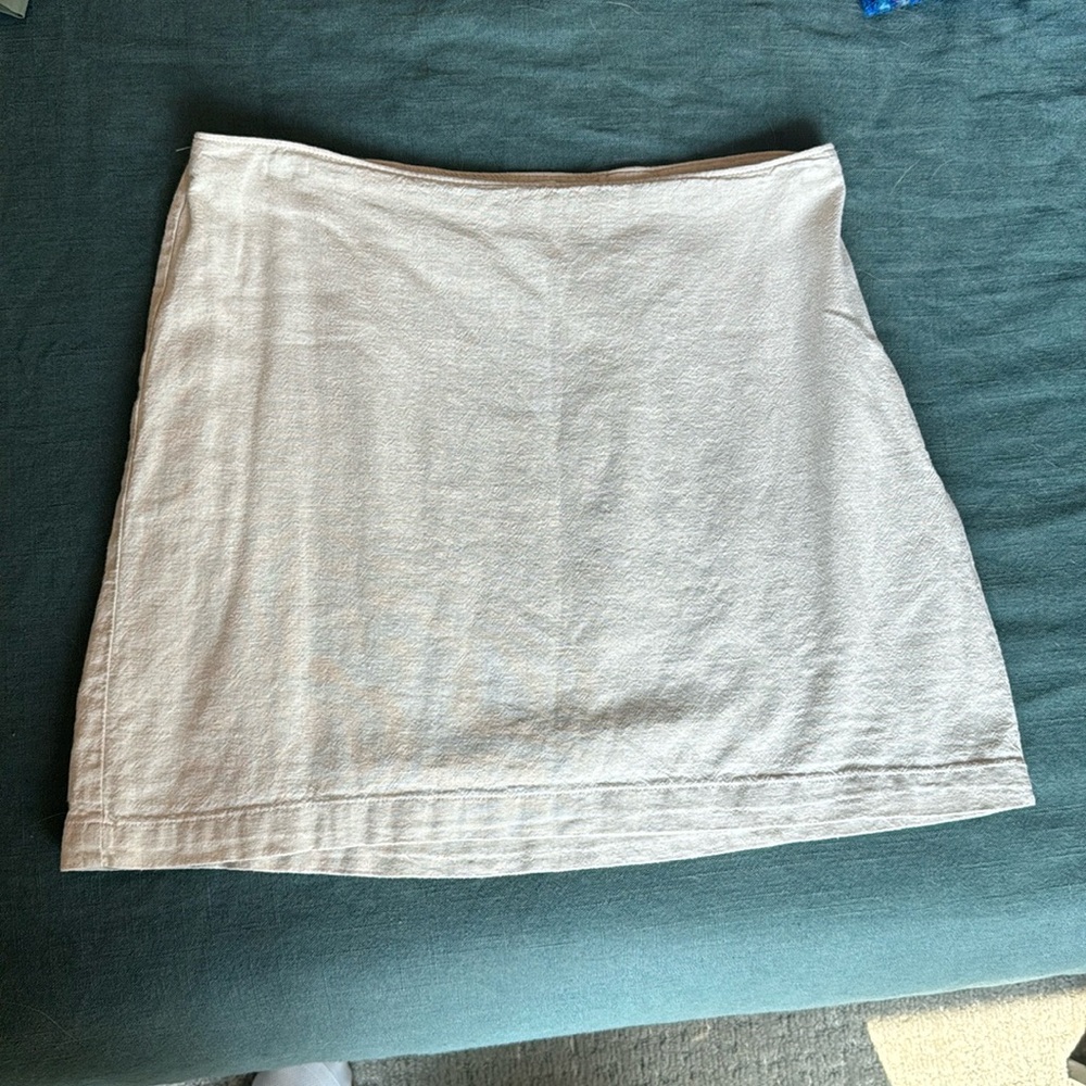 Abercrombie & Fitch Cream Mini Skirt